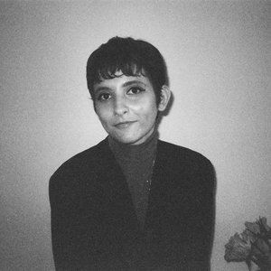 Meet your Posher, Claudia